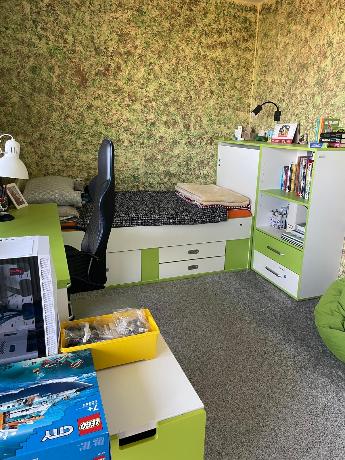 Úklid dětského pokoje — před úklidem